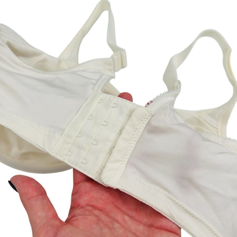 Wacoal Basic Beauty Underwire Full Coverage Bra I… - image 4